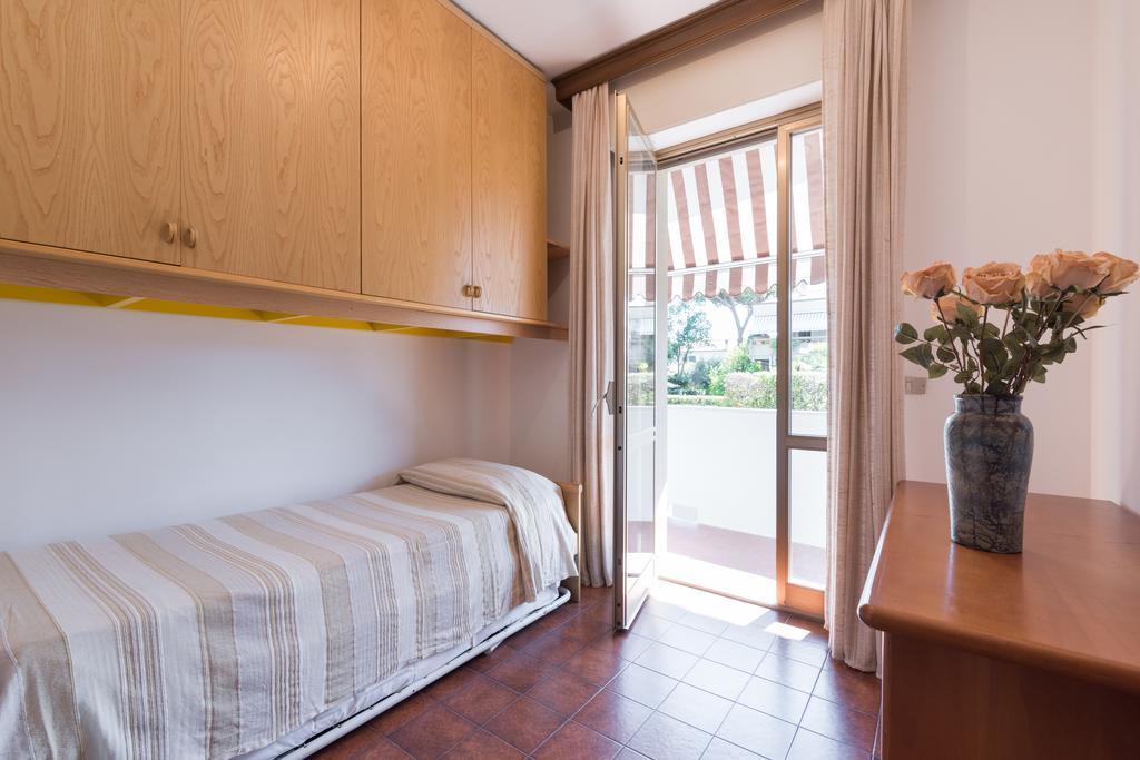 Comfort Beach House Marina di Massa Dış mekan fotoğraf