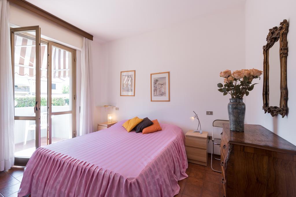 Comfort Beach House Marina di Massa Dış mekan fotoğraf